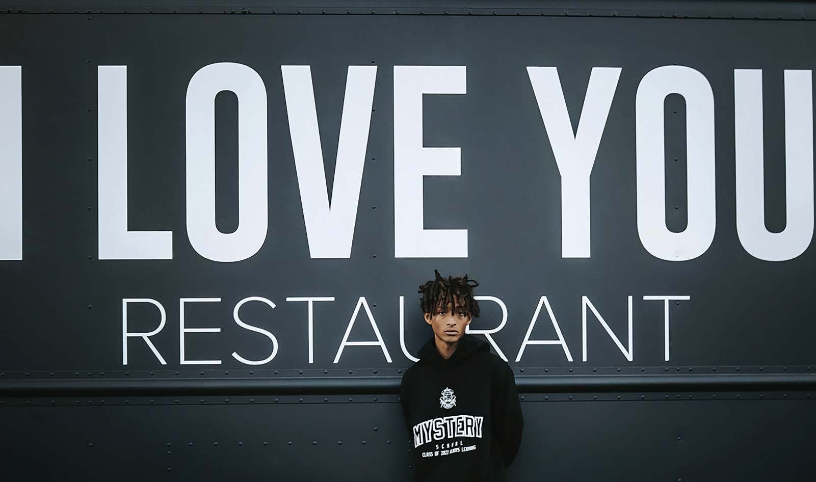 Jaden Smith ouvre « I Love You » : un restaurant solidaire où les repas peuvent être gratuits