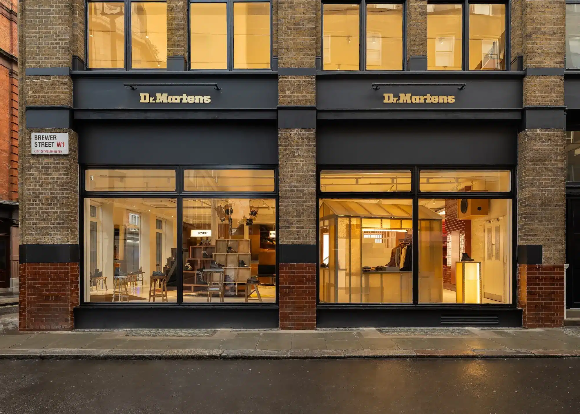Dr. Martens ouvre son premier magasin phare à Soho : une immersion totale dans l’artisanat et la culture de la marque