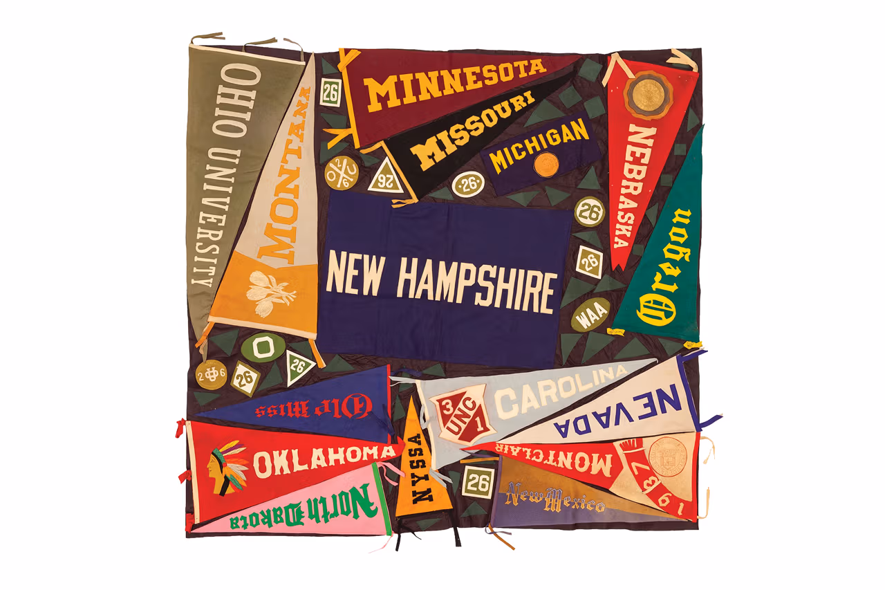 J.Press célèbre l’héritage Ivy League avec 161 quilts uniques réalisés à partir de fanions universitaires vintage