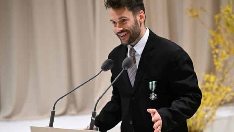 Simon Porte Jacquemus, décoré Chevalier des Arts et des Lettres