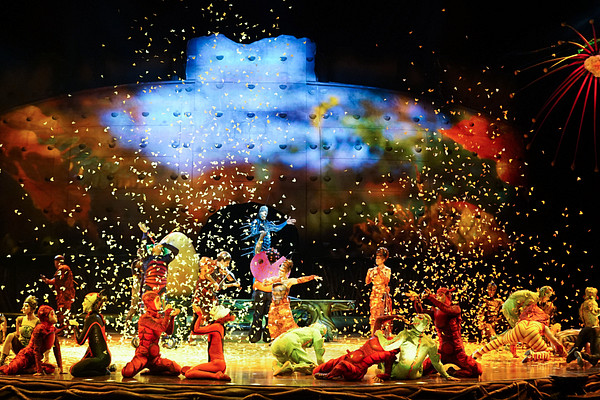 Spectacle ‘OVO’ par Le Cirque du Soleil