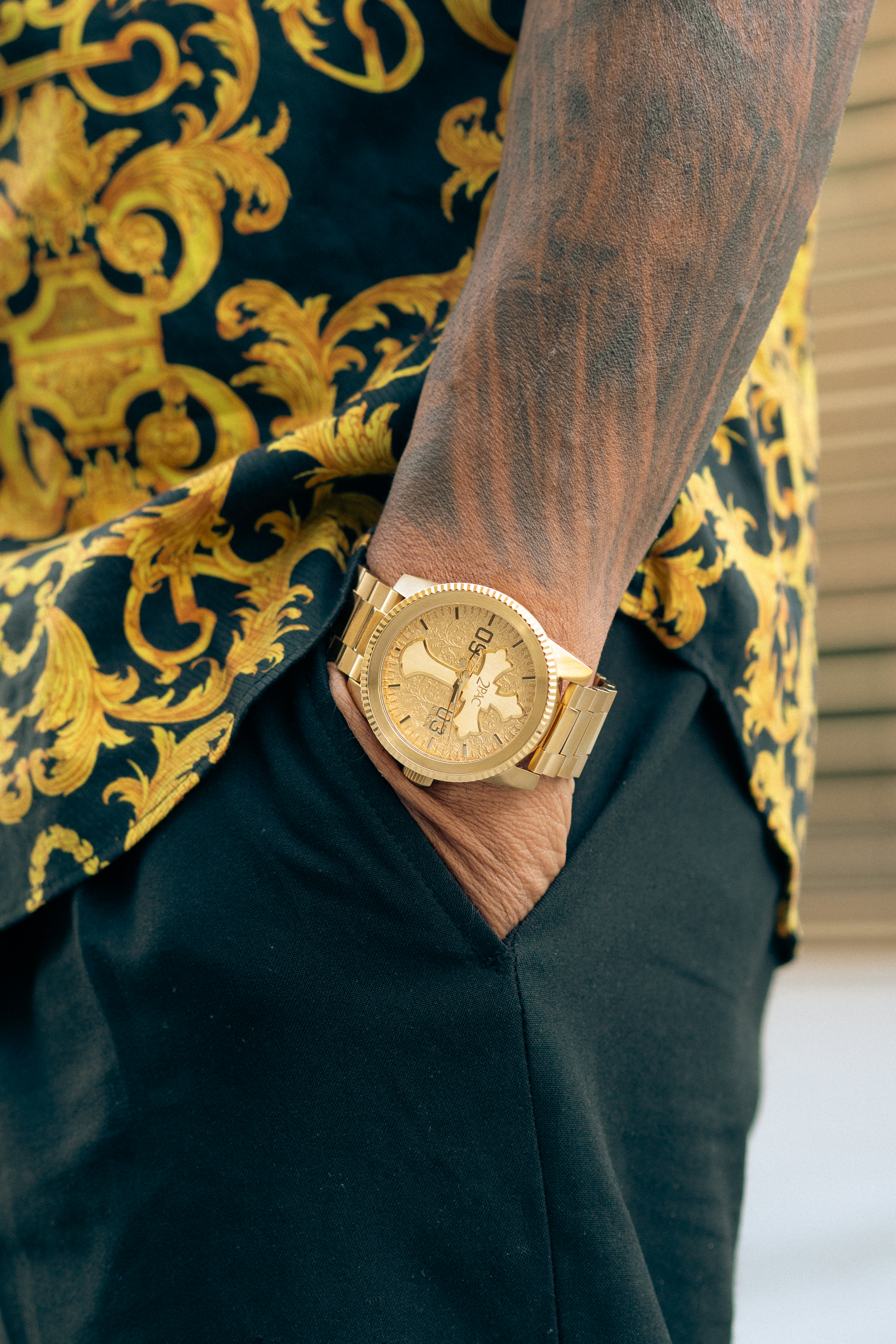 NIXON CORPORAL x 2PAC « Gold »