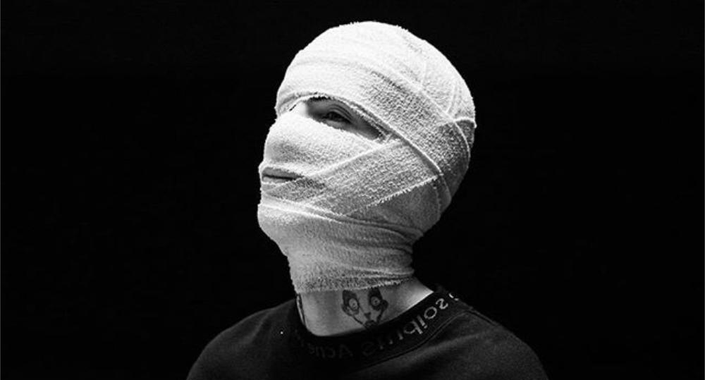 YUZMV, le mélancolique rappeur bandé