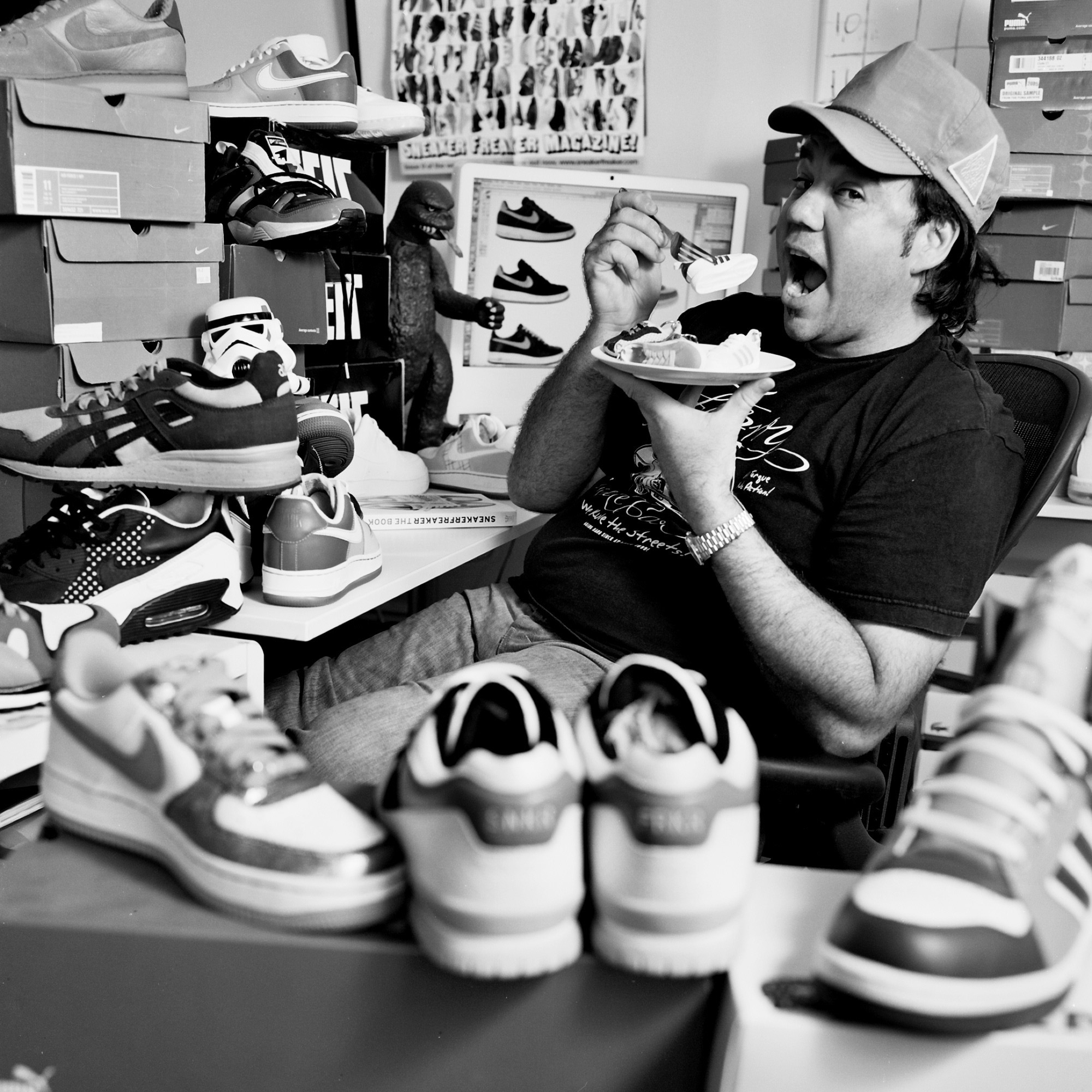 Soled Out : The Golden Age of Sneaker Advertising