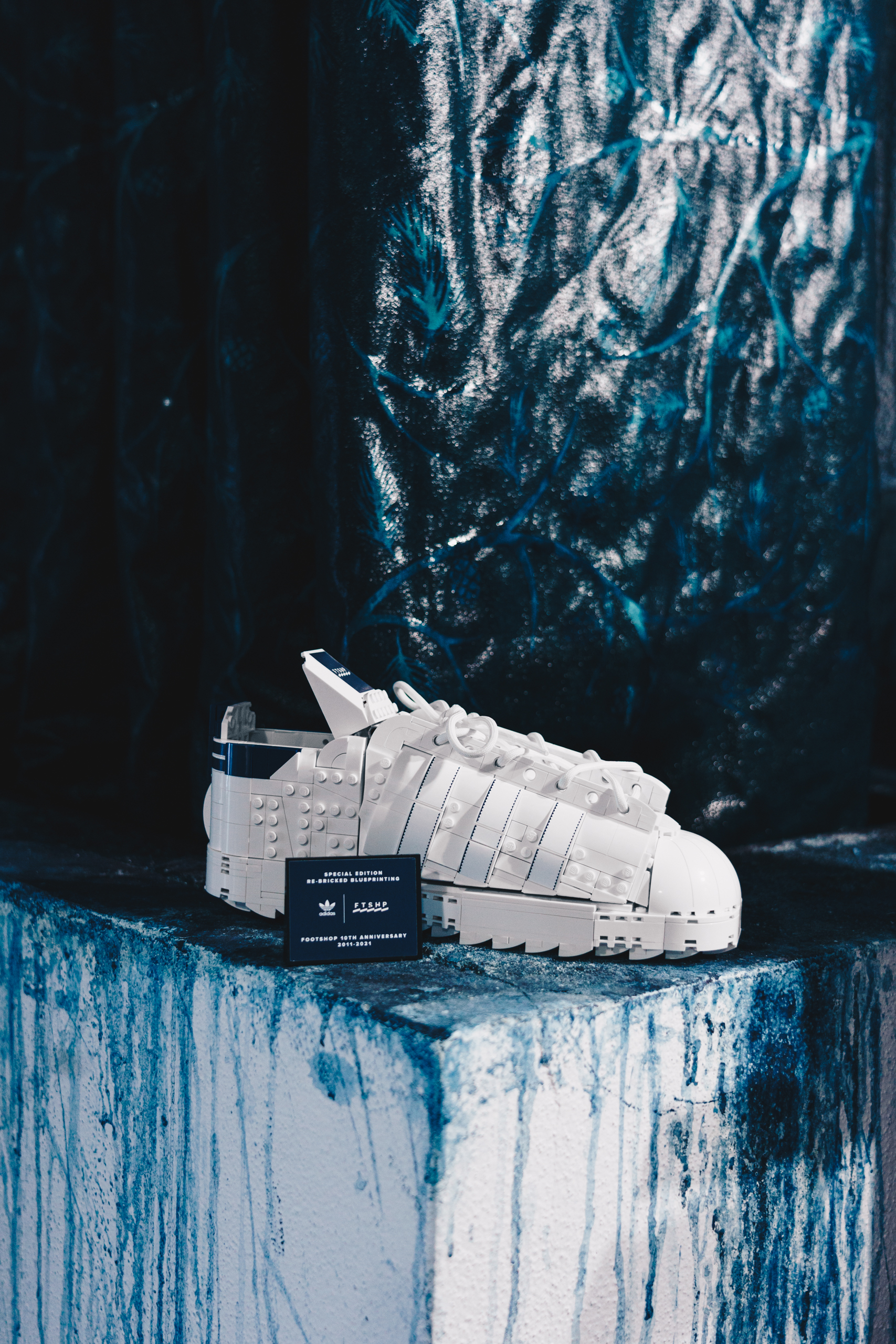 LEGO x adidas Originals Superstar « Blueprinting » x FTSHP