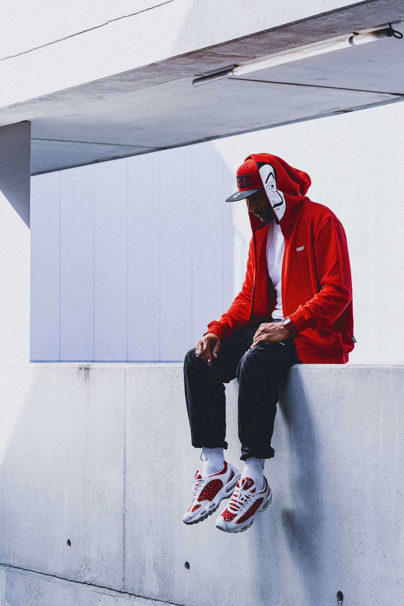 LA CASA DE PAPEL X SNIPES