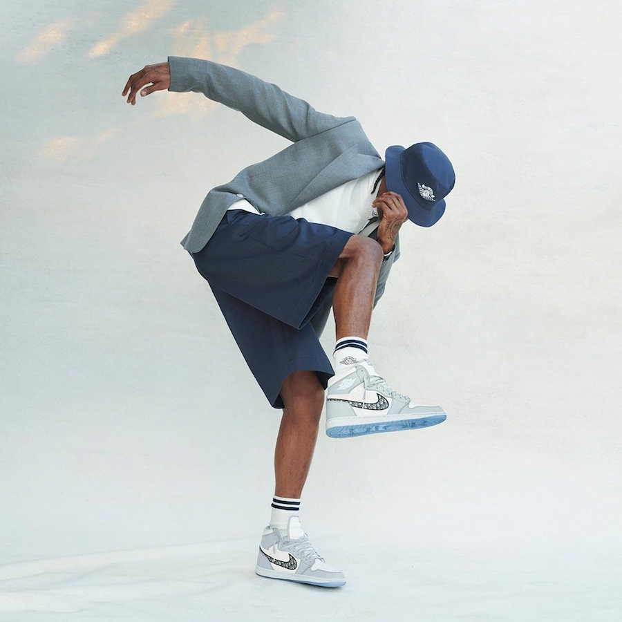 AIR JORDAN 1 X DIOR COLLECTION