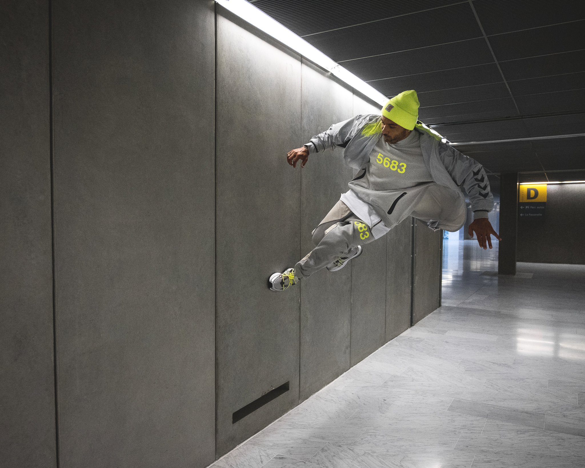 WILLY CHAVARRIA X HUMMEL « 5683 Connection Project »
