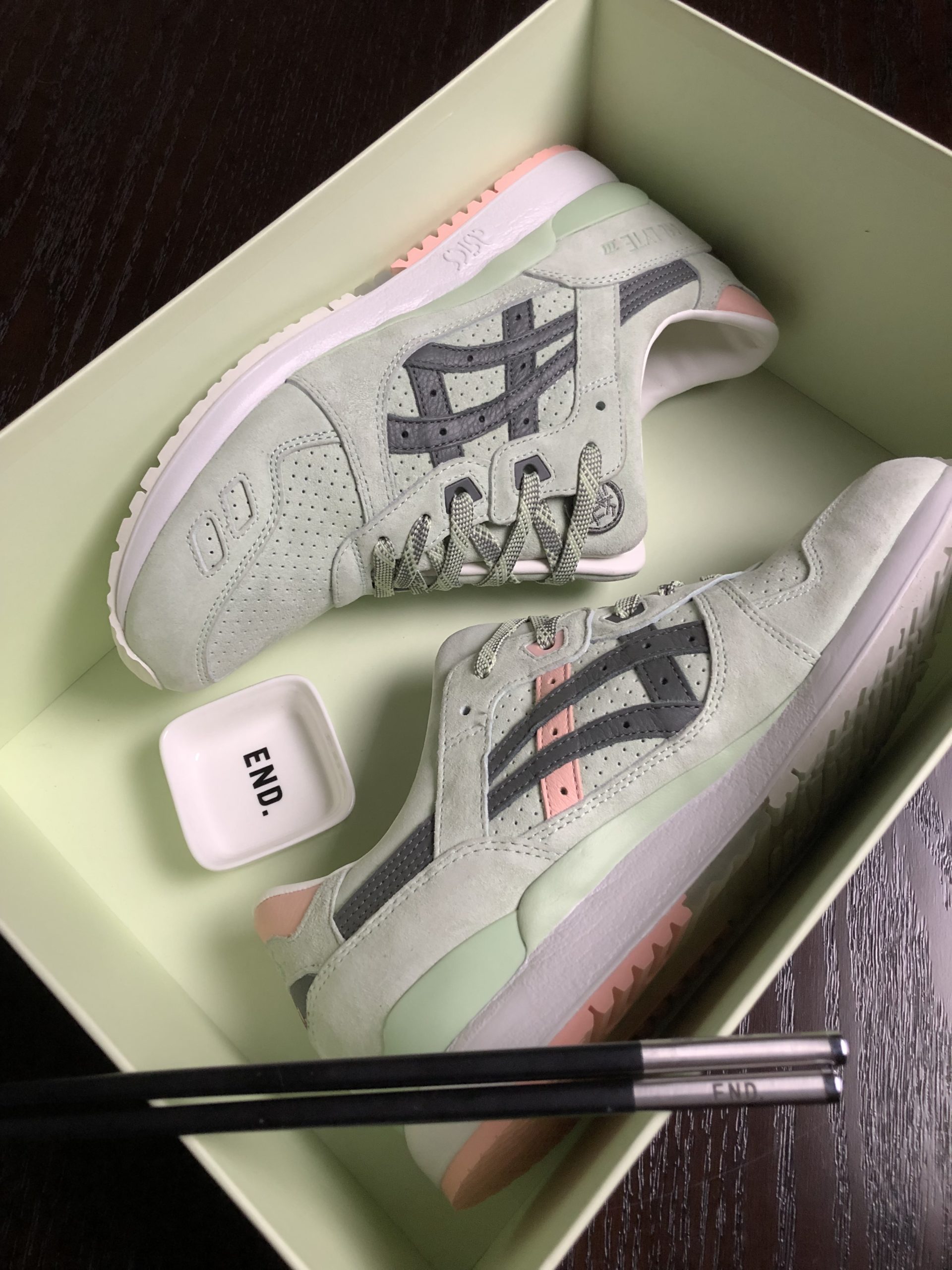 END X ASICS GEL LYTE III "WASABI"