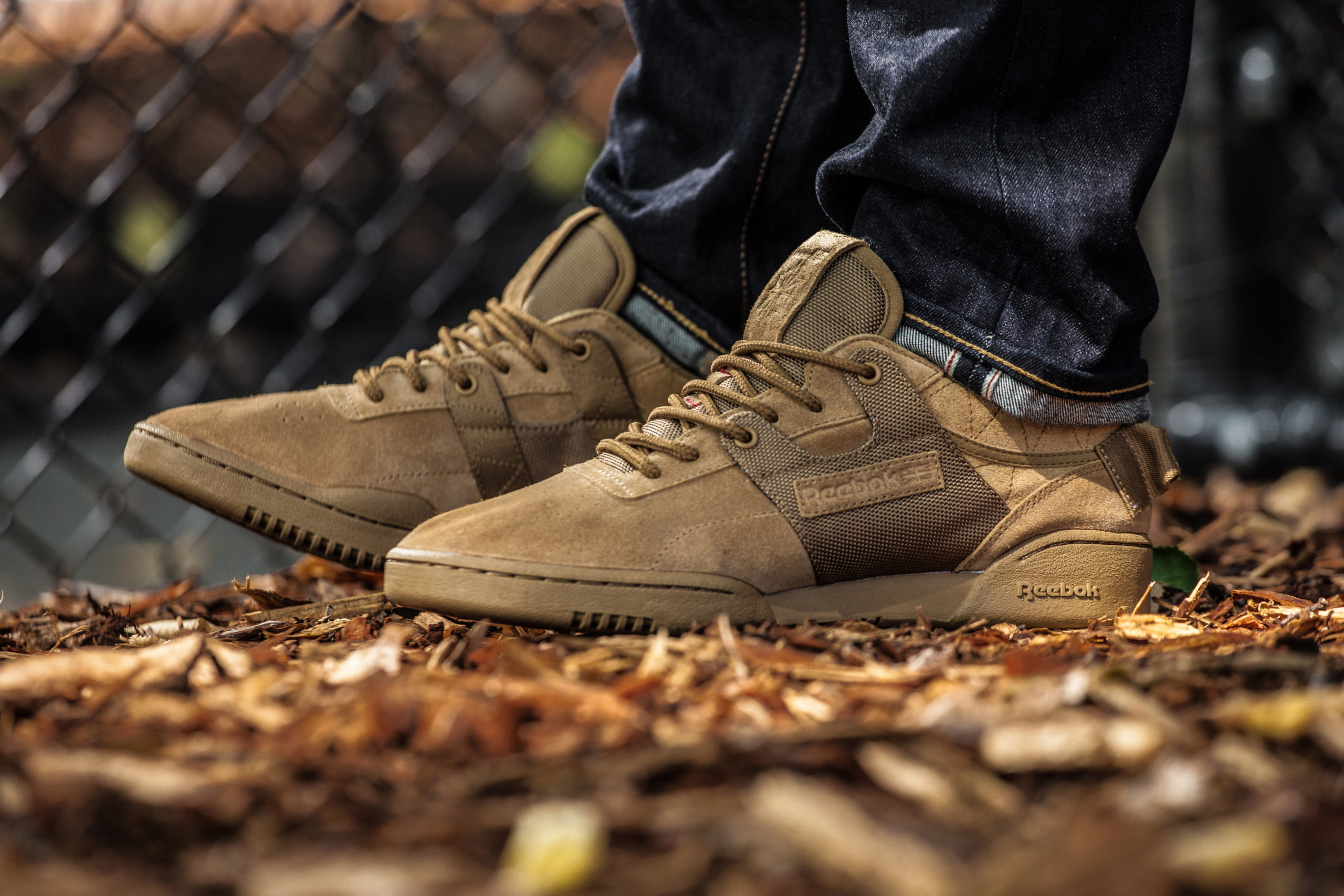 REEBOK Workout Low X MITA "BootCamp" ( English & French )