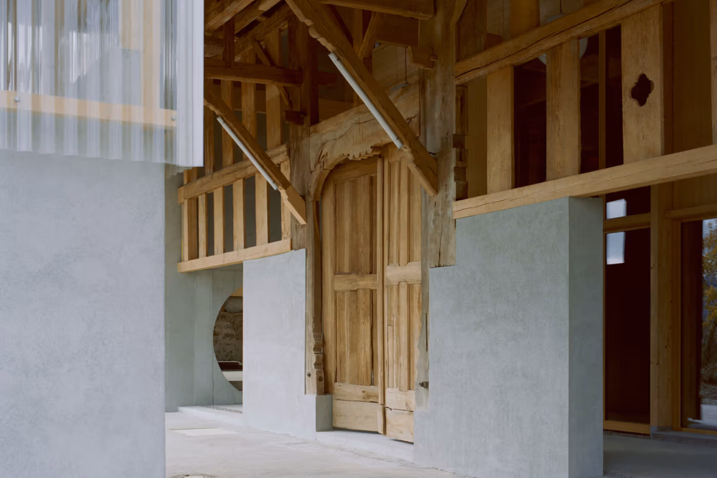 Bard Yersin Architectes signe The Inverted Farm, une réinterprétation contemporaine d’une ferme du XIXe siècle