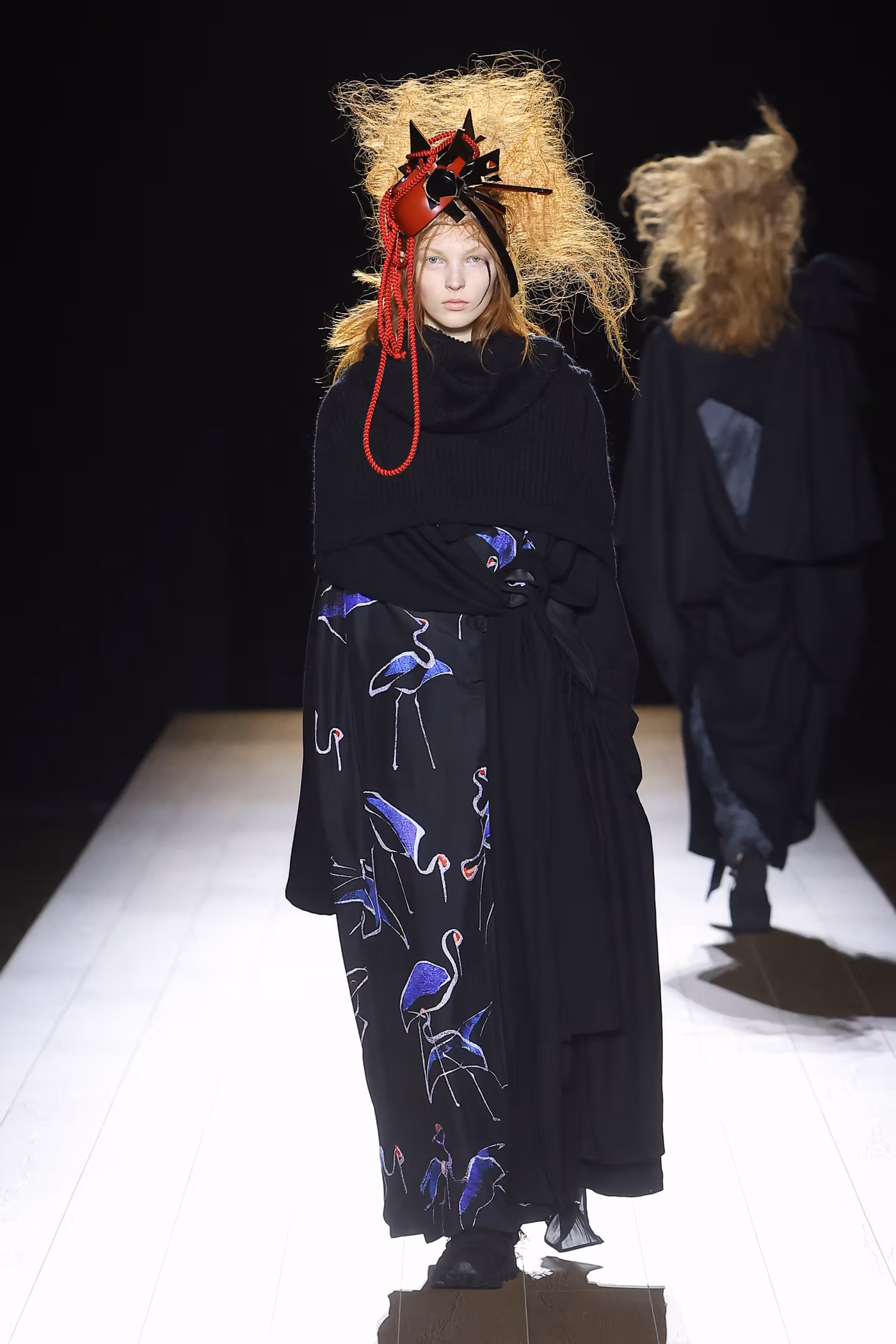 Yohji Yamamoto réinterprète le kimono lors de son défilé Automne/Hiver 2026 à Paris