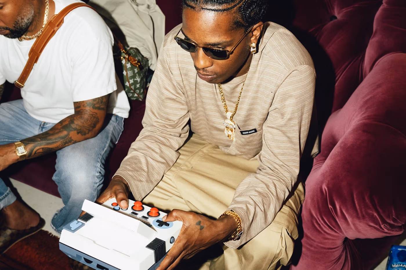 A$AP Rocky lance une console rétro avec hOMMEMADE et investit l’univers du gaming