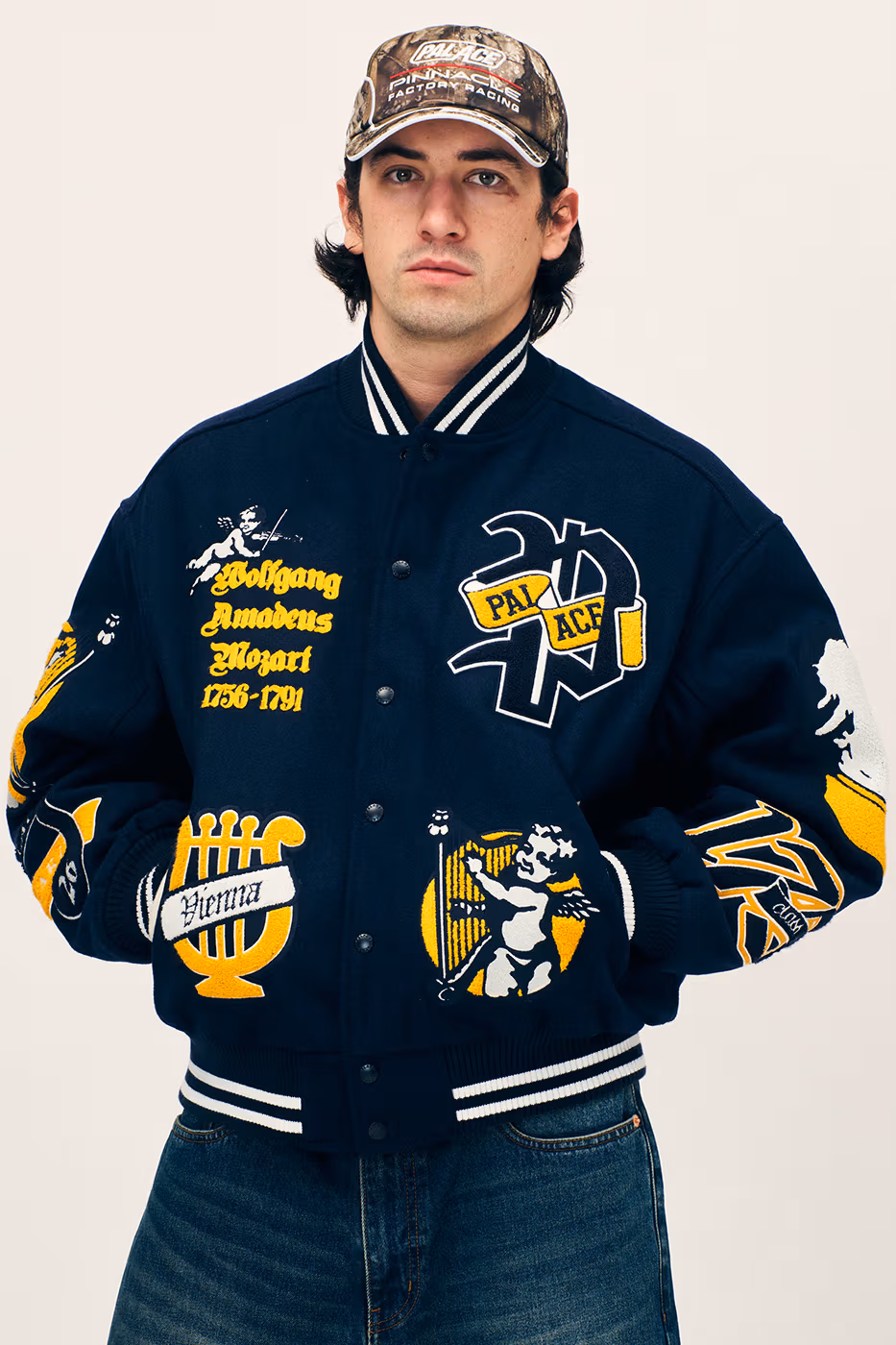 Palace Skateboards dévoile son lookbook Summer 2026 entre références culturelles et esprit estival