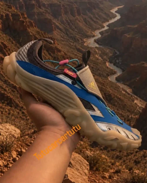 Pharrell Williams x adidas Water Moc “Lucid Ray Blue” : la sneaker outdoor futuriste attendue pour septembre 2026
