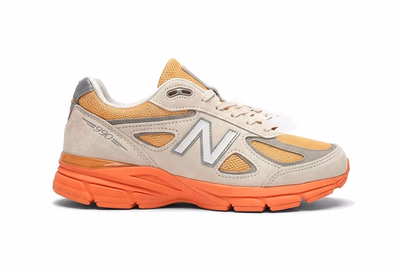 New Balance illumine l’été avec la 990v4 MADE in USA « Moonbeam / Tangerine Heat »