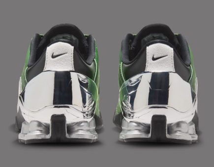 forget-me-nots-nike-total-90-shox-magia-iq5683-300-4-1068x829 (1)