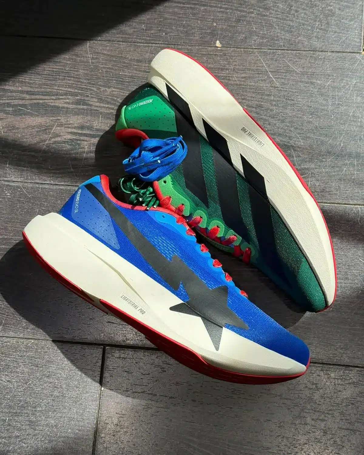 BAPE et adidas repoussent les limites du design avec une Adizero EVO SL ultra-colorée