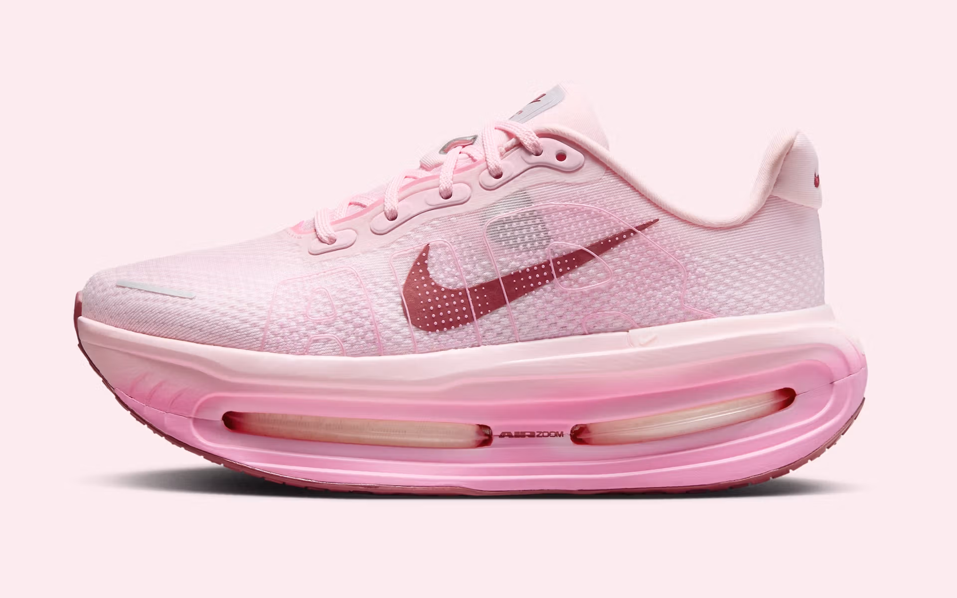 Nike Vomero Premium s’habille de rose pour une rentrée tout en douceur