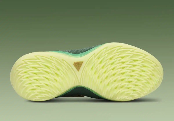 NIKE GIANNIS FREAK 8 « HALLOWEEN » : GIANNIS ANTETOKOUNMPO PASSE EN MODE CRÉATURE POUR HALLOWEEN 2026, photo 1