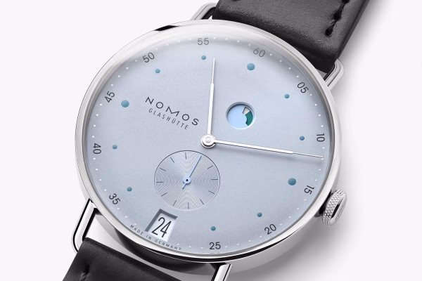 NOMOS METRO « ICE BLUE » : DEUX NOUVEAUX CADRANS BLEU GLACÉ ET UN CALIBRE DUW 4701 INÉDIT, photo 4