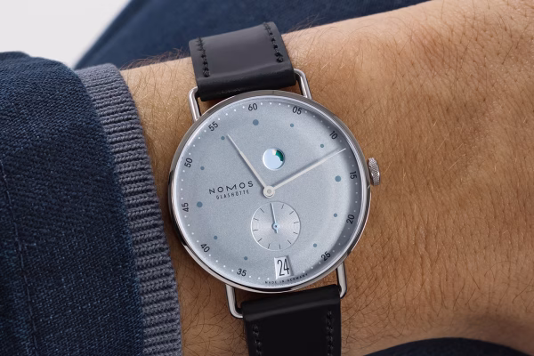 NOMOS METRO « ICE BLUE » : DEUX NOUVEAUX CADRANS BLEU GLACÉ ET UN CALIBRE DUW 4701 INÉDIT, photo 7