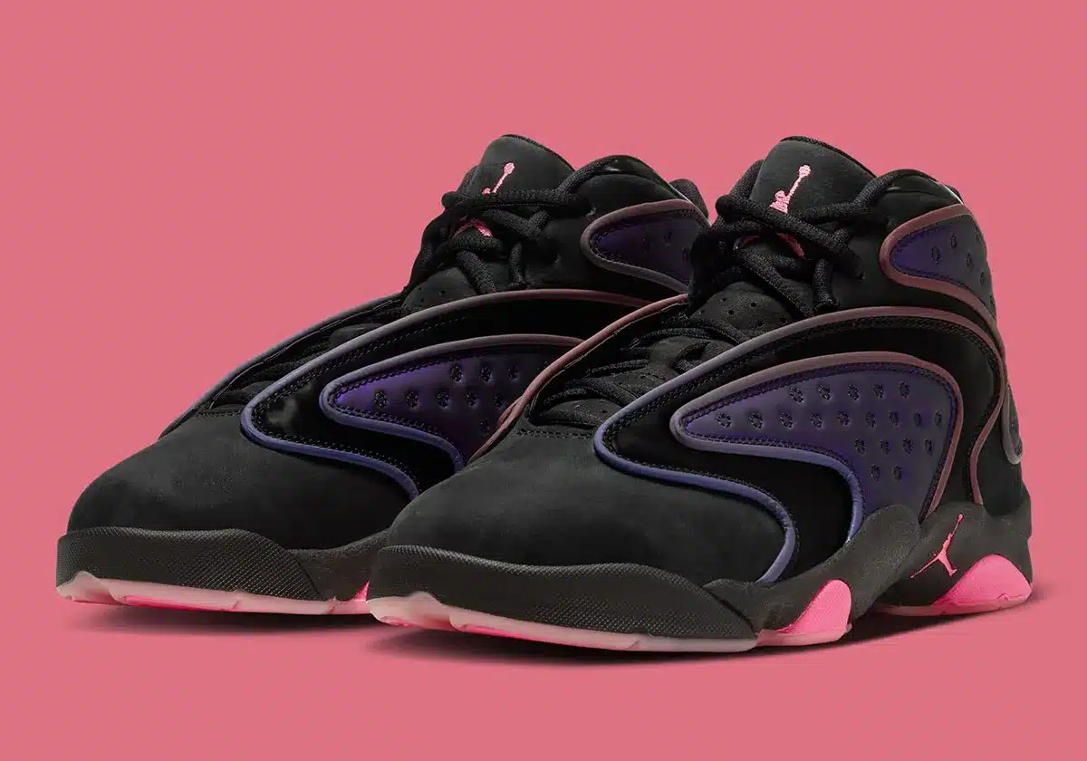 AIR JORDAN OG « SPACE JAM » : LE MODÈLE FÉMININ DES ANNÉES 2000 REJOINT LA COLLECTION DES 30 ANS DU FILM