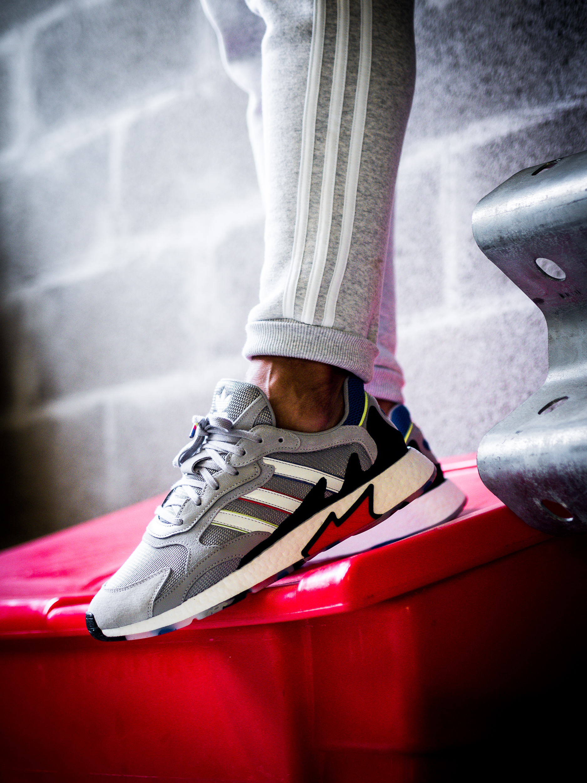 ADIDAS TRESC RUN – SOLID GREY
