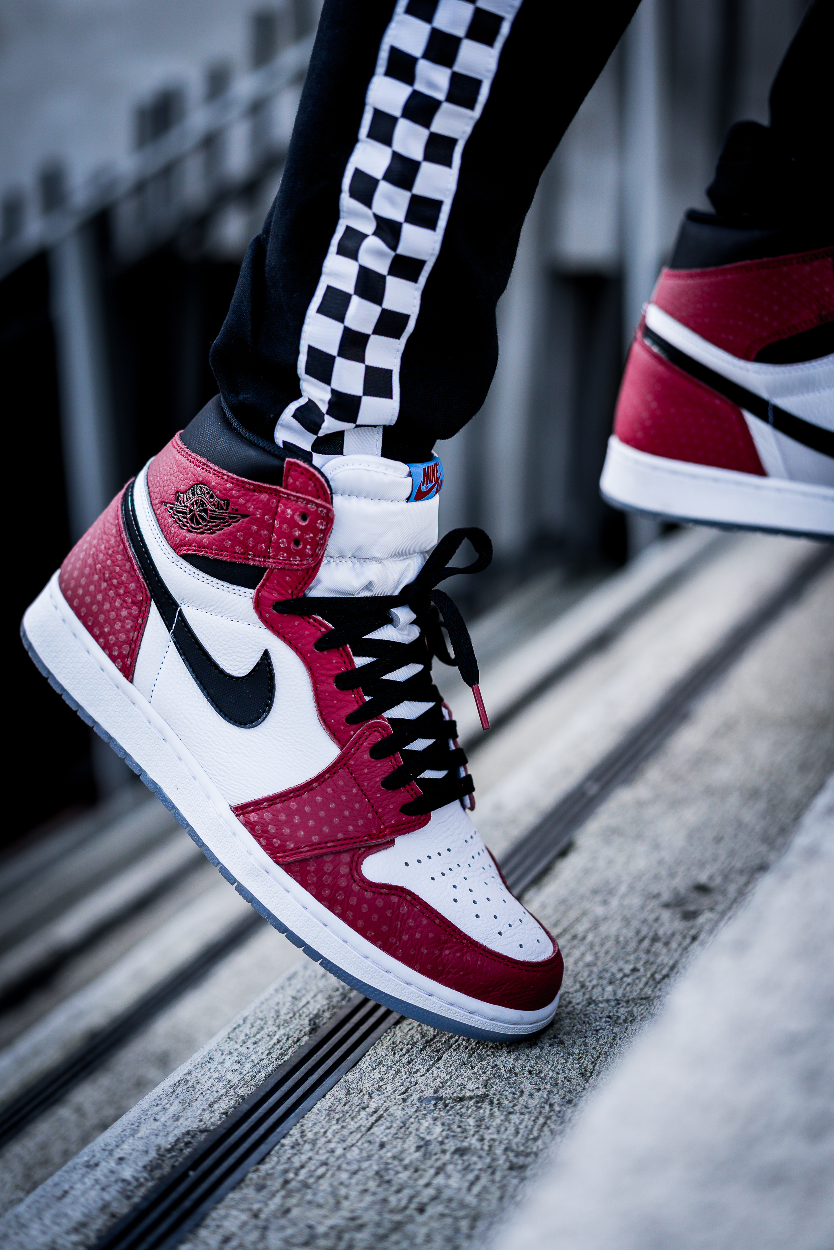 AIR JORDAN 1 RETRO HIGH OG X SPIDER MAN "ORIGIN STORY"