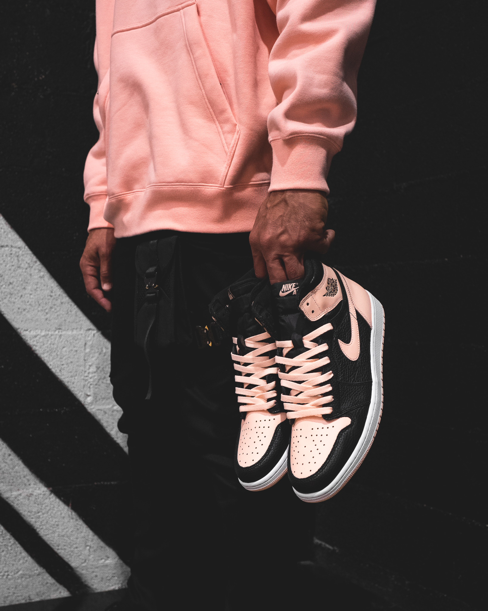 JORDAN 1 HIGH OG CRIMSON TINT