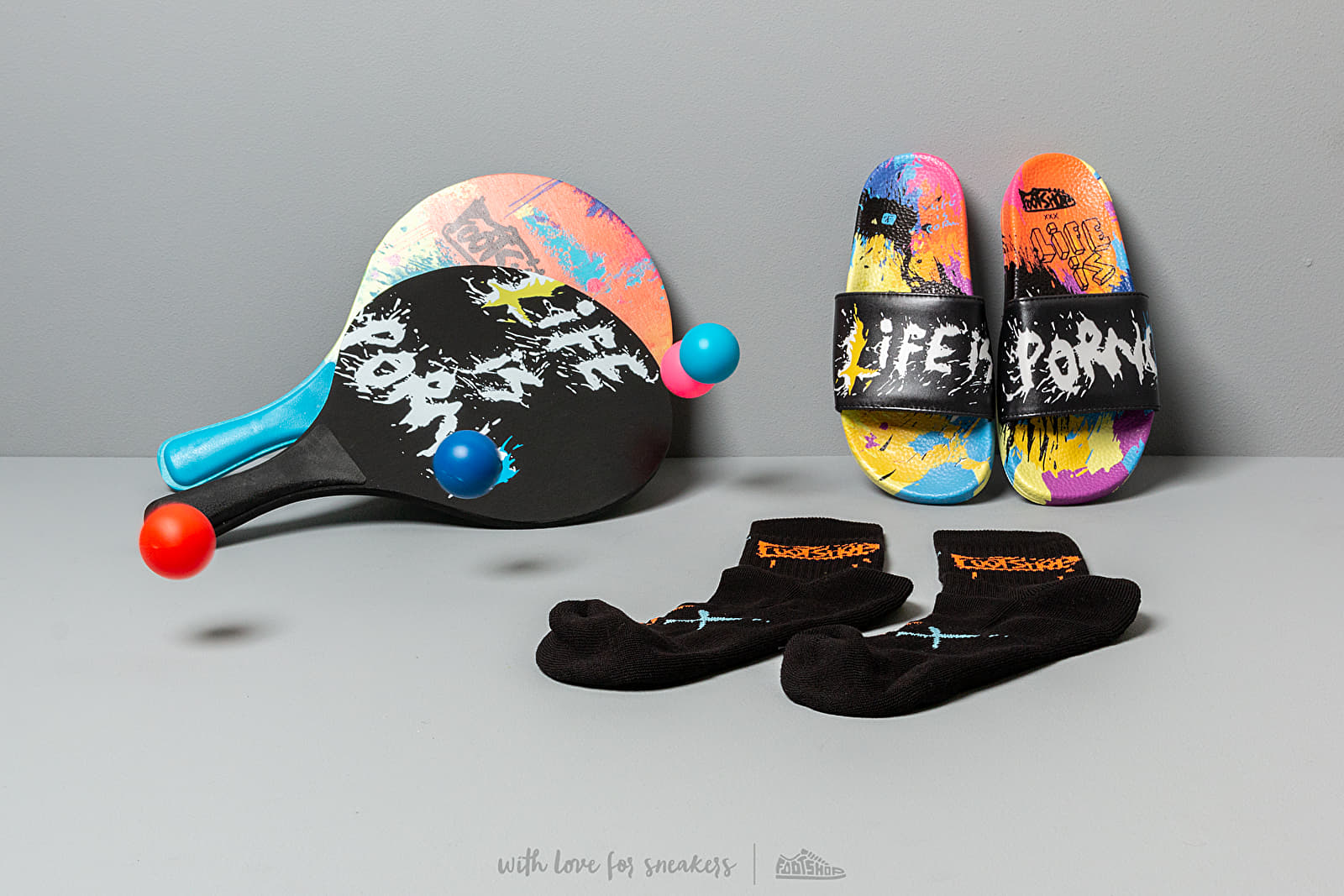 LIFE IS PORNO X FOOTSHOP – SLIDES SPECIAL PACK
