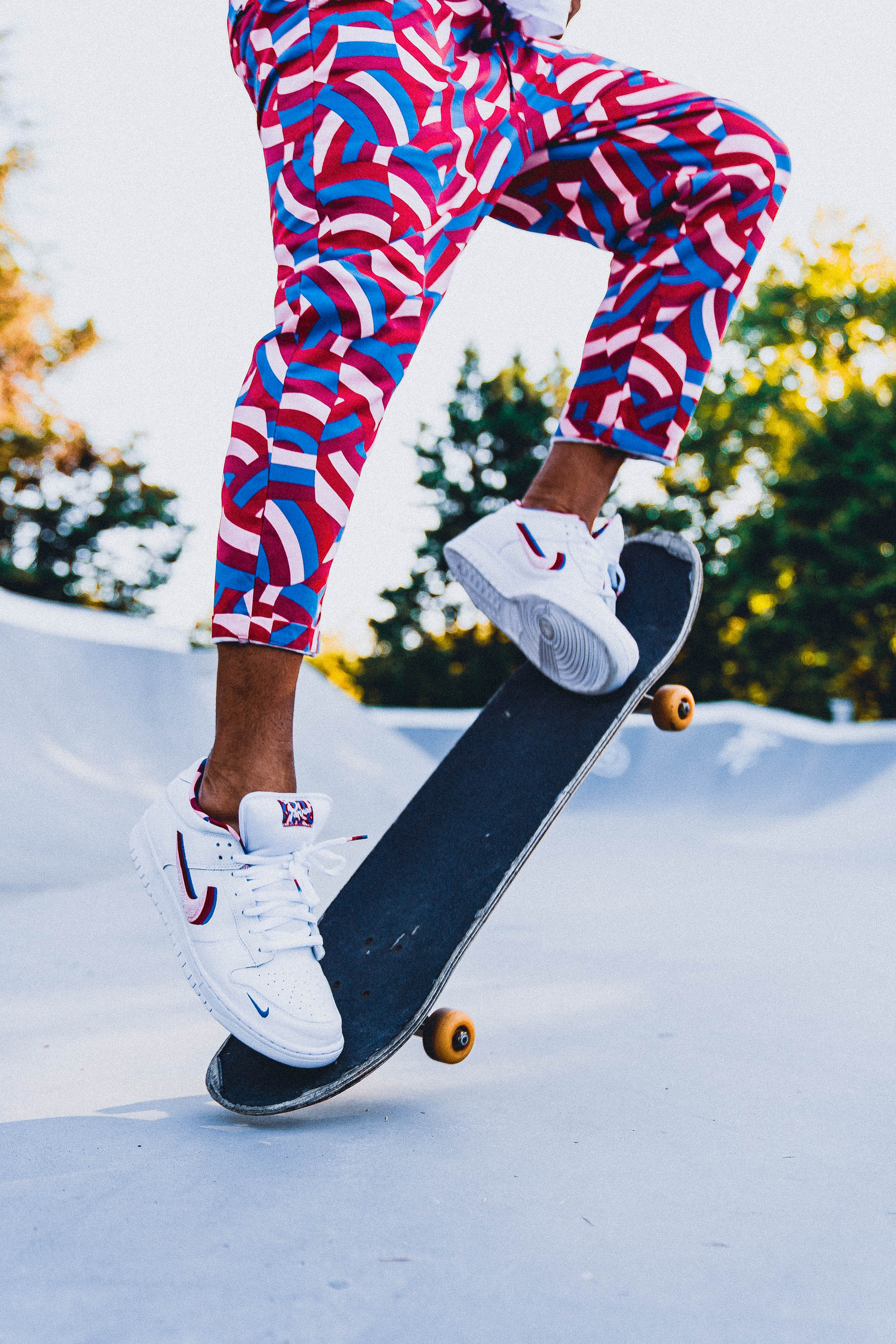 NIKE SB DUNK LOW X PARRA