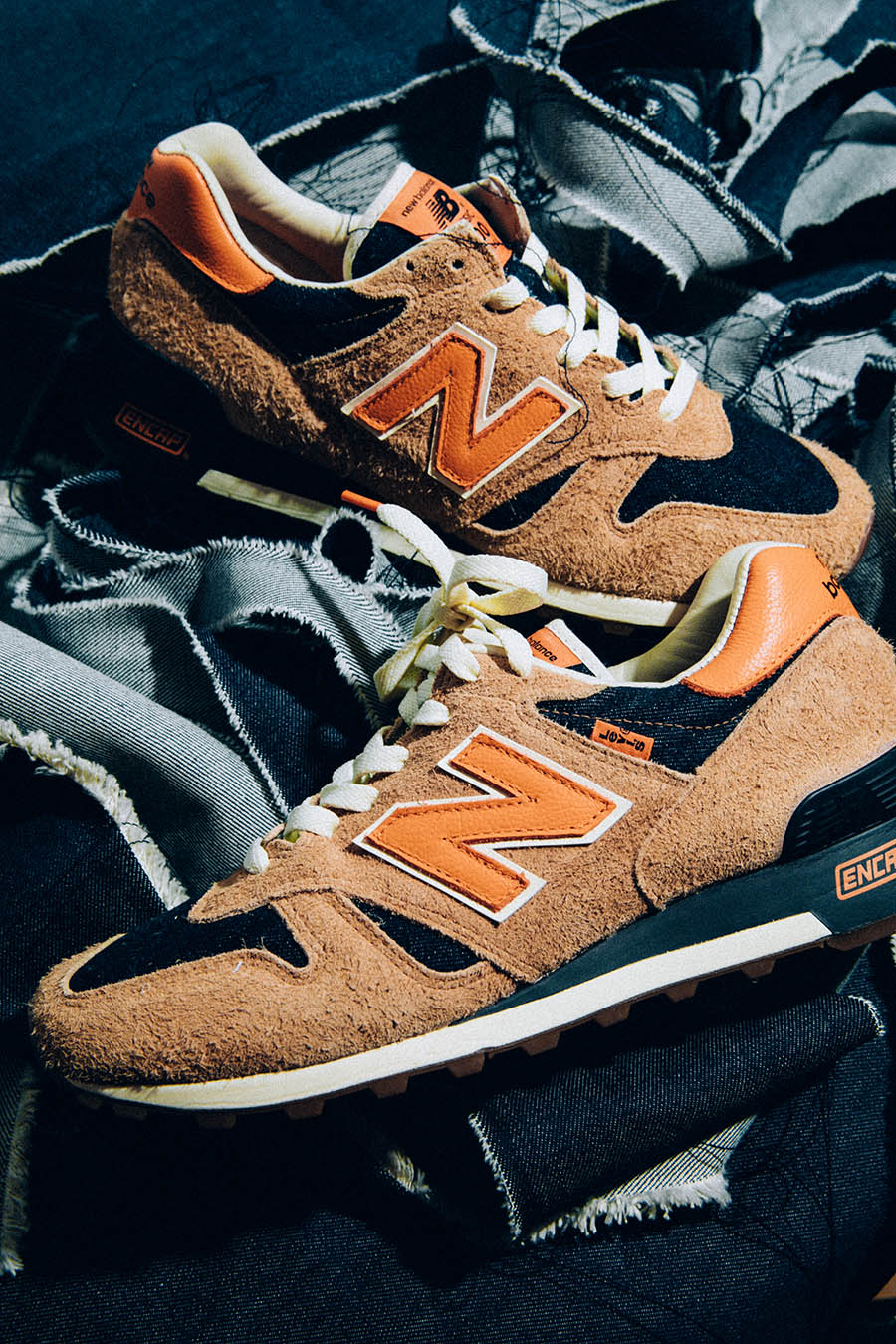 LEVI’S X NEW BALANCE M1300CL « ORANGE TAB »
