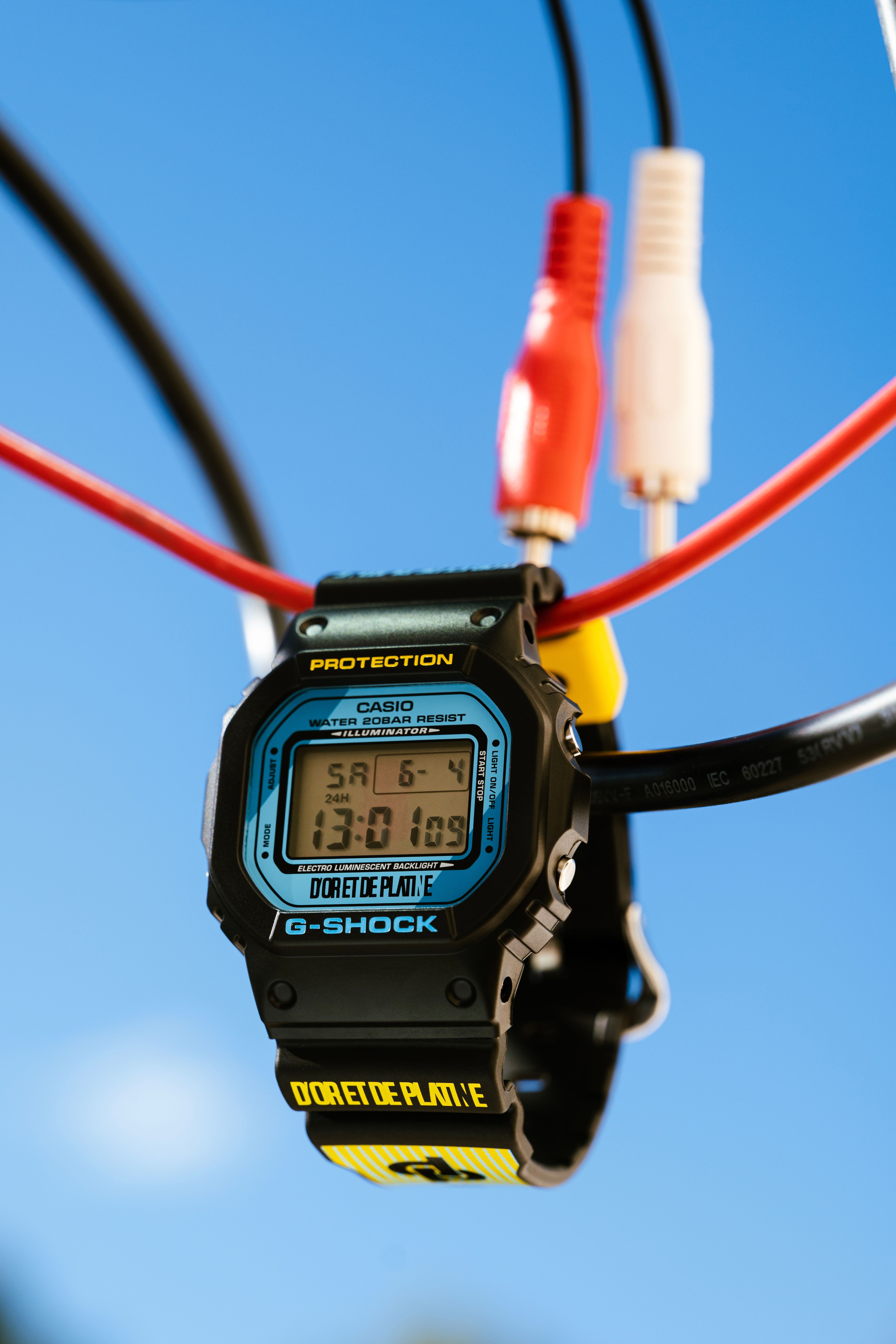 D’OR ET DE PLATINE x G-SHOCK DW-5600JUL22-1ER, photo 1
