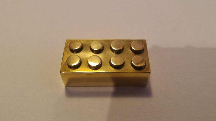 La Brique LEGO en or 14 carats, photo 2