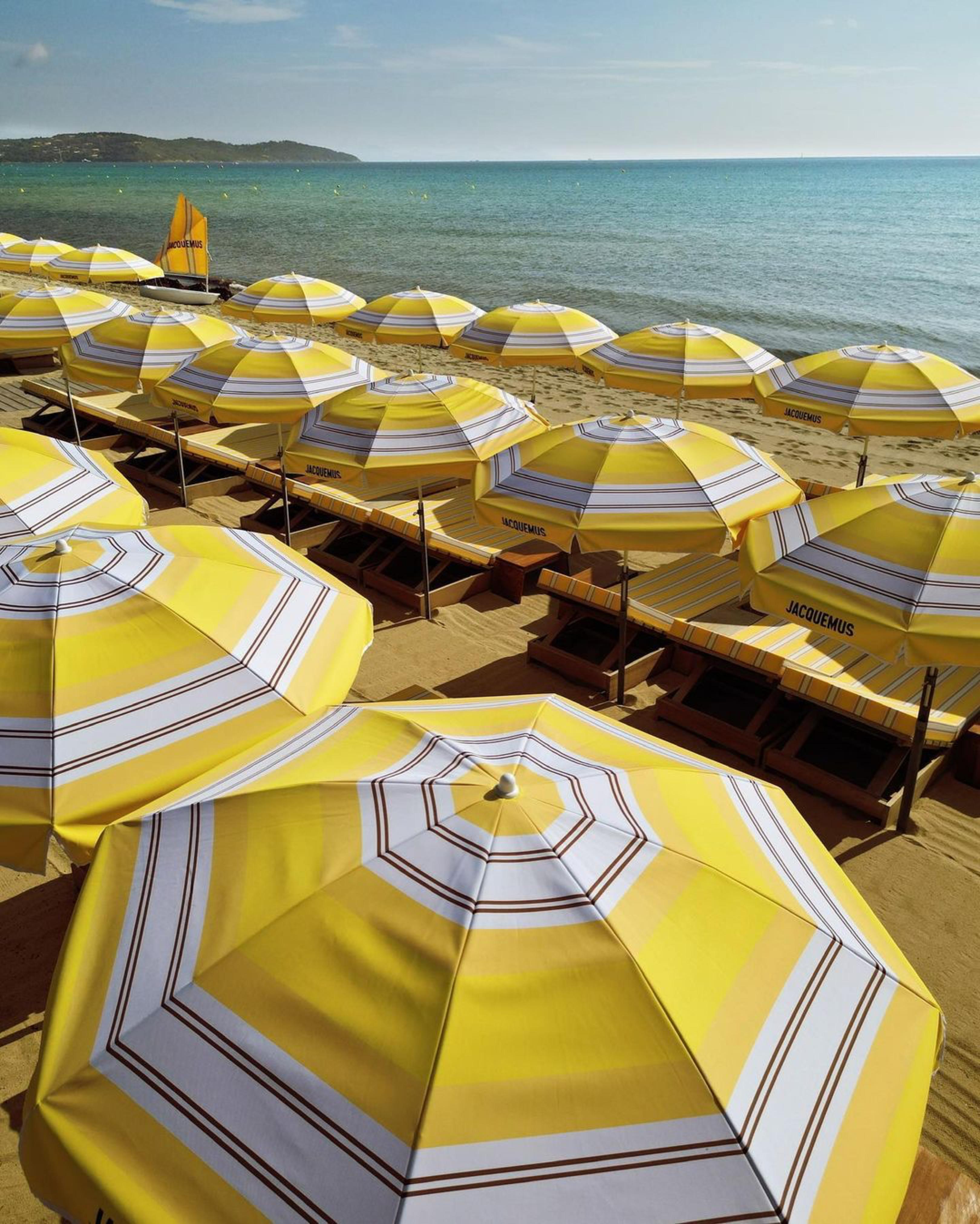 JACQUEMUS, pop-up store et plage privée, photo 1