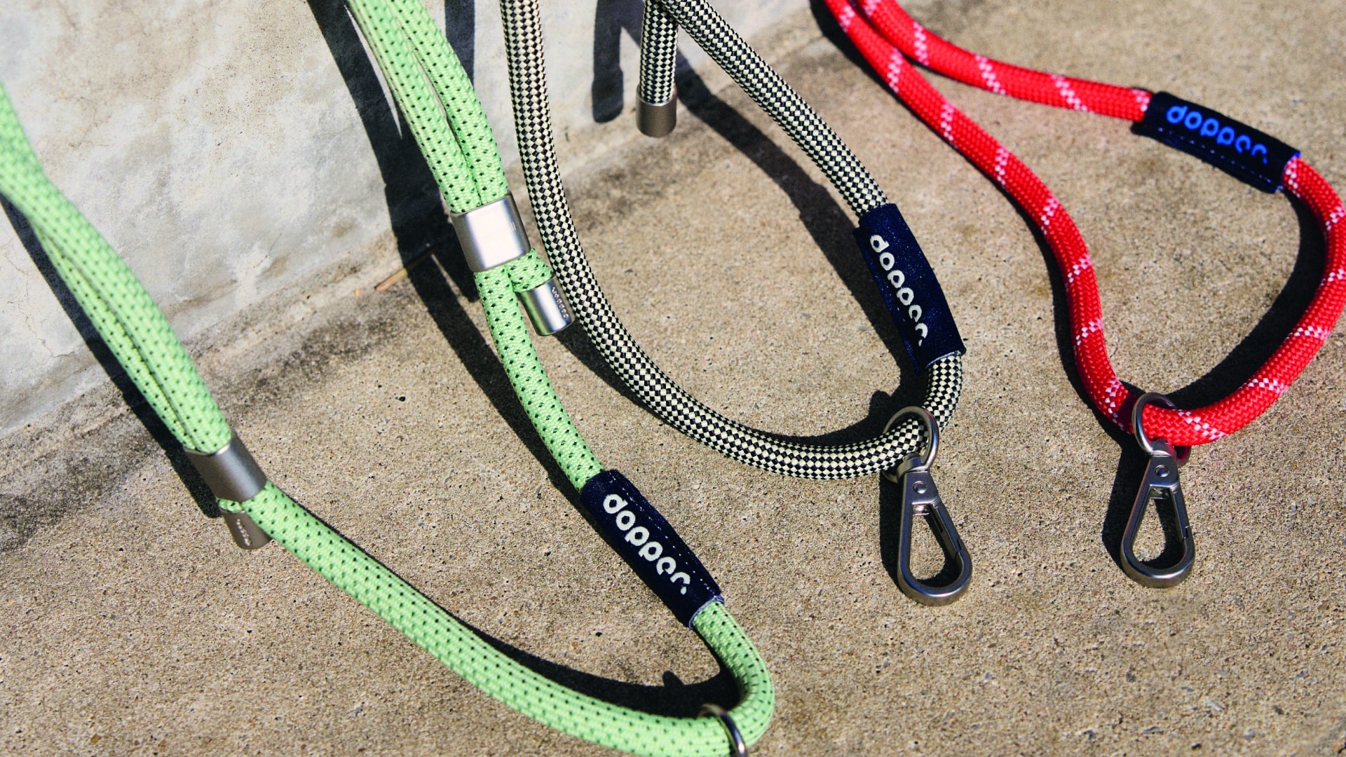 7405 7429 7443 Dopper Cord Lifestyle Outdoor Steps 1920x1080 CMYK