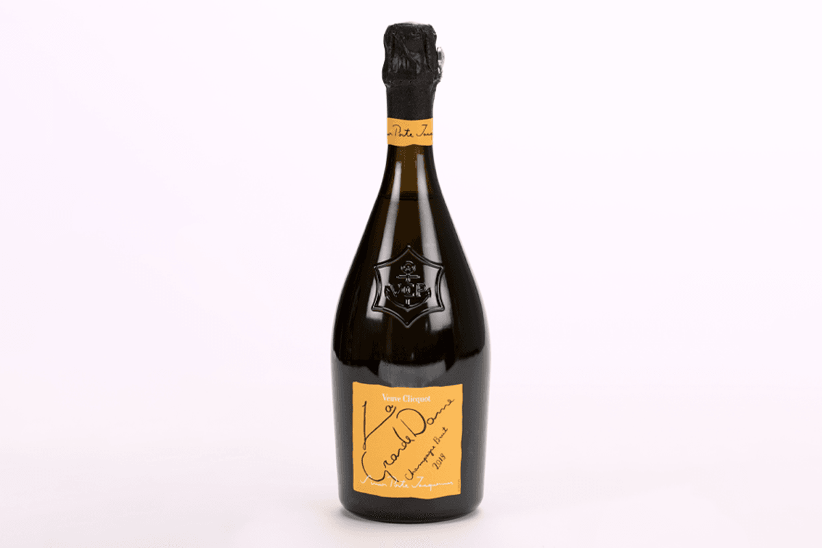 Veuve Clicquot x Jacquemus : La Grande Dame 2018 s’habille d’une édition limitée d’exception