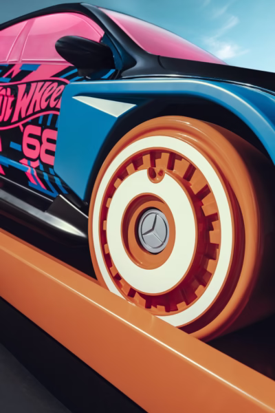 Mercedes-Benz x Hot Wheels : quand la CLA devient une œuvre d’art grandeur nature à Los Angeles, photo 3