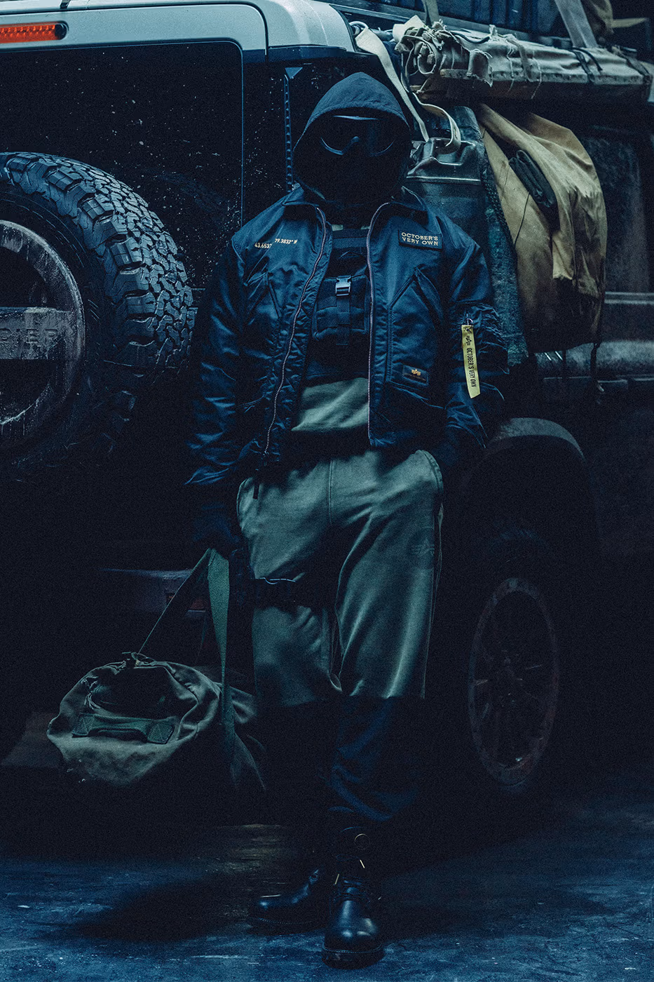 Alpha Industries x OVO : l’alliance du style militaire et du raffinement contemporain
