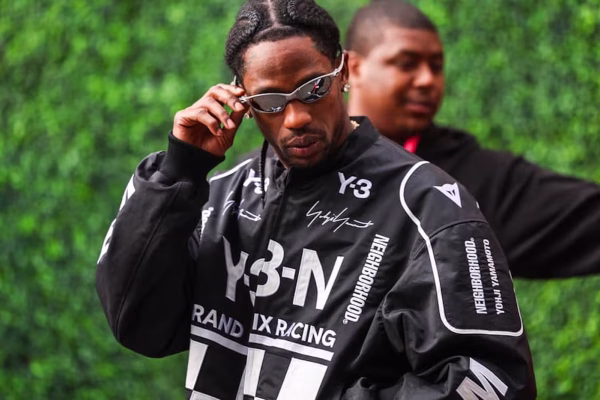 Travis Scott fait sensation au Grand Prix F1 de Las Vegas en portant… une veste adidas Y-3, photo 1