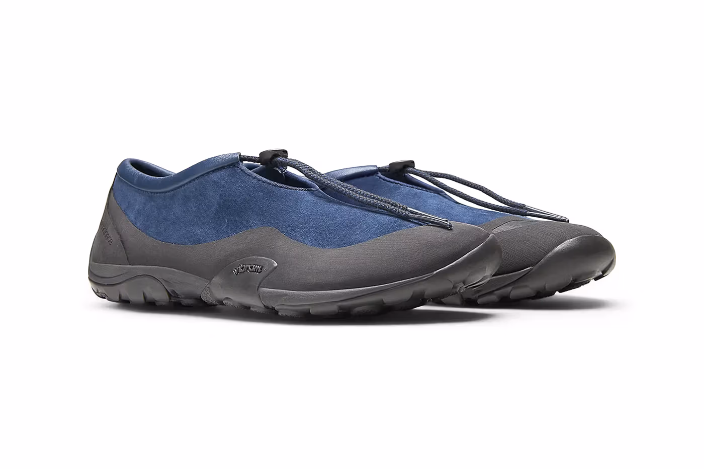 New Balance Tokyo Design Studio dévoile deux nouvelles versions du MT10T, entre minimalisme fonctionnel et élégance urbaine