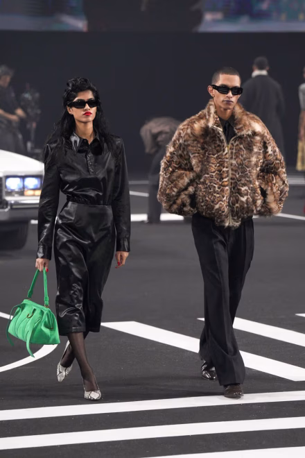 Willy Chavarria transforme son défilé FW26 en drame live porté par les nouvelles stars latines