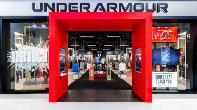 Under Armour dépasse les attentes au troisième trimestre malgré une faiblesse persistante en Amérique du Nord