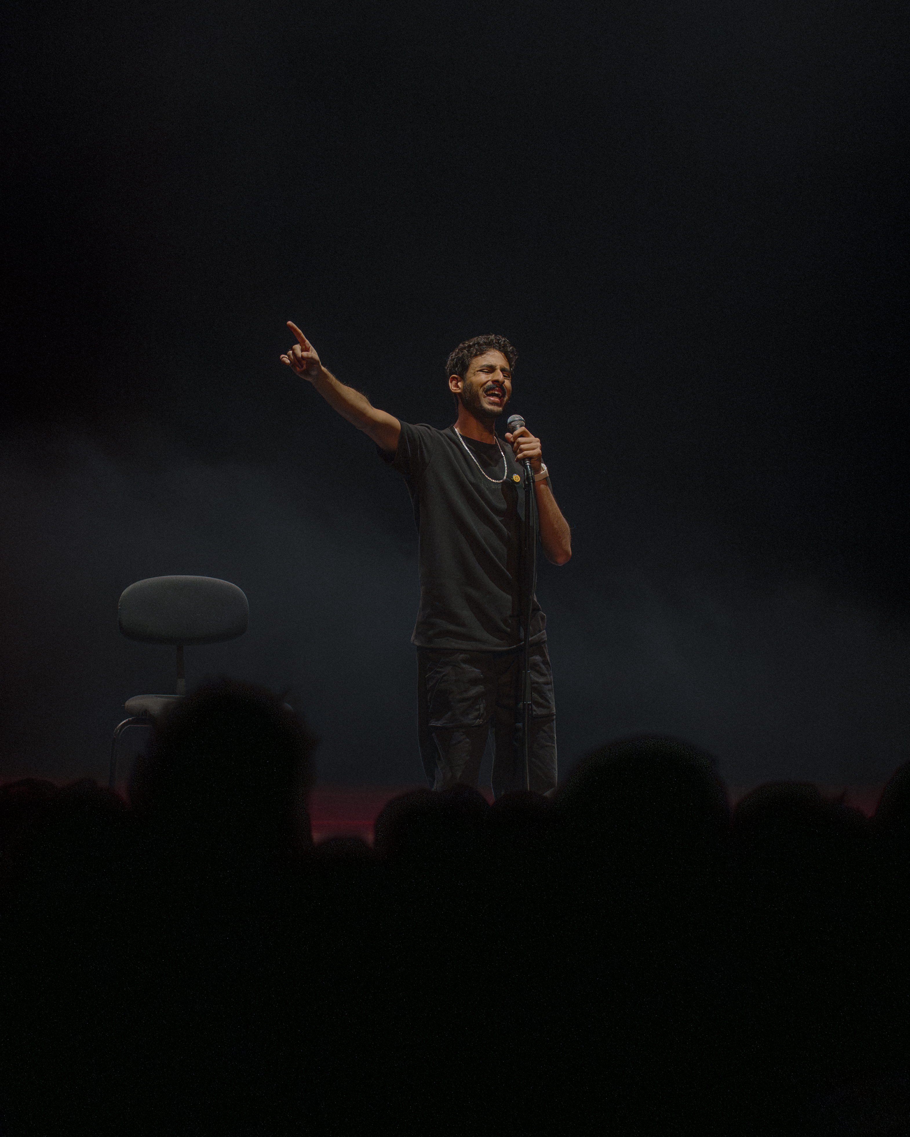 Hakim Jemili séduit la Halle aux Grains de Toulouse avec son spectacle « Fatigué », photo 1