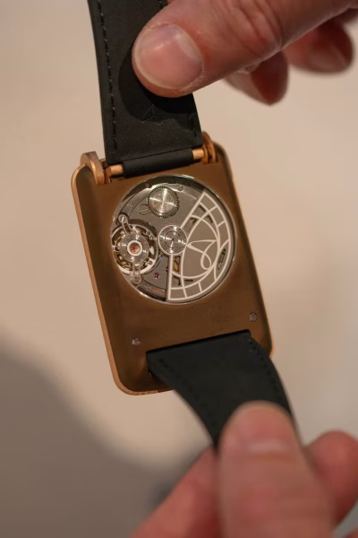 Hautlence dévoile la Retrovision 64, une montre cinétique au design futuriste, photo 1