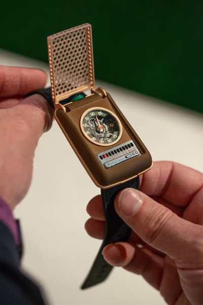 Hautlence dévoile la Retrovision 64, une montre cinétique au design futuriste, photo 3