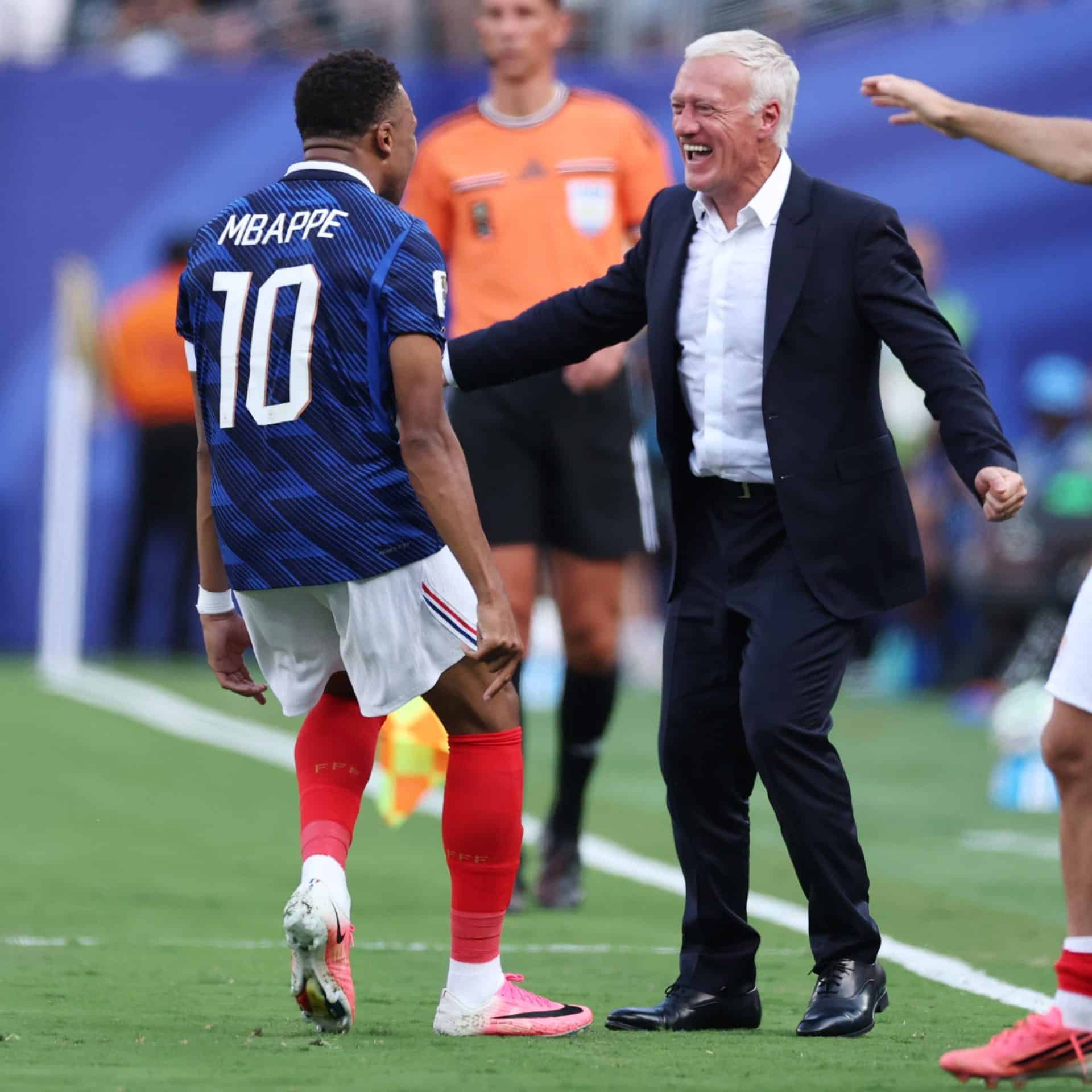 France – Suède (3-0) : Mbappé voit double, les Bleus survolent la Suède et filent en huitièmes de finale