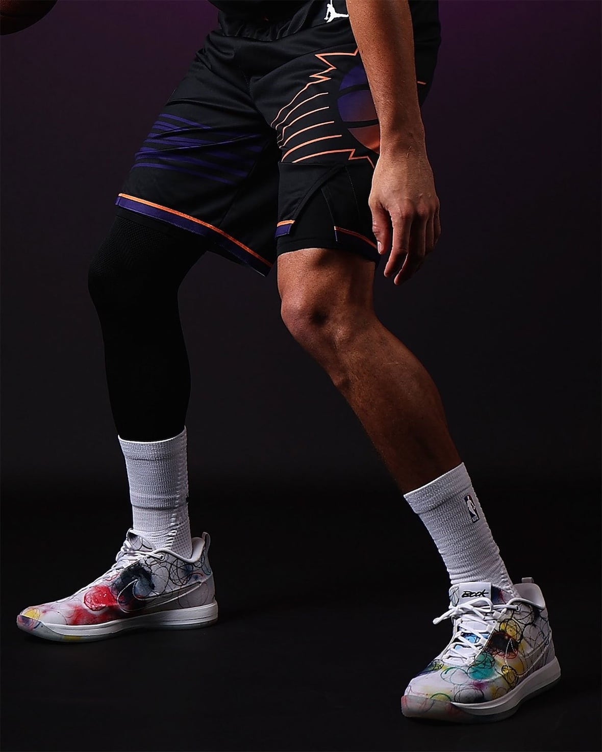 Devin Booker dévoile la Futura x Nike Book 2 : une collaboration artistique très attendue