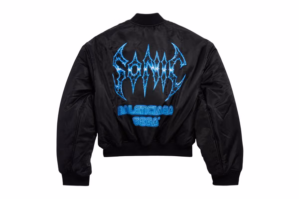 Balenciaga x SEGA : une capsule exclusive qui célèbre Sonic et l’âge d’or de l’arcade